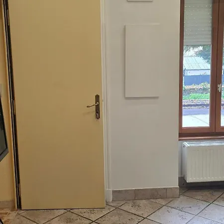 25m *